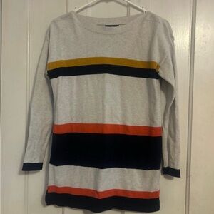 GAP Light Gray Crewneck Top